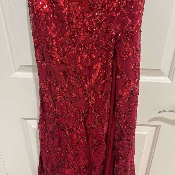 Windsor Strapless Red Sequin Dress - Picture 4 of 10